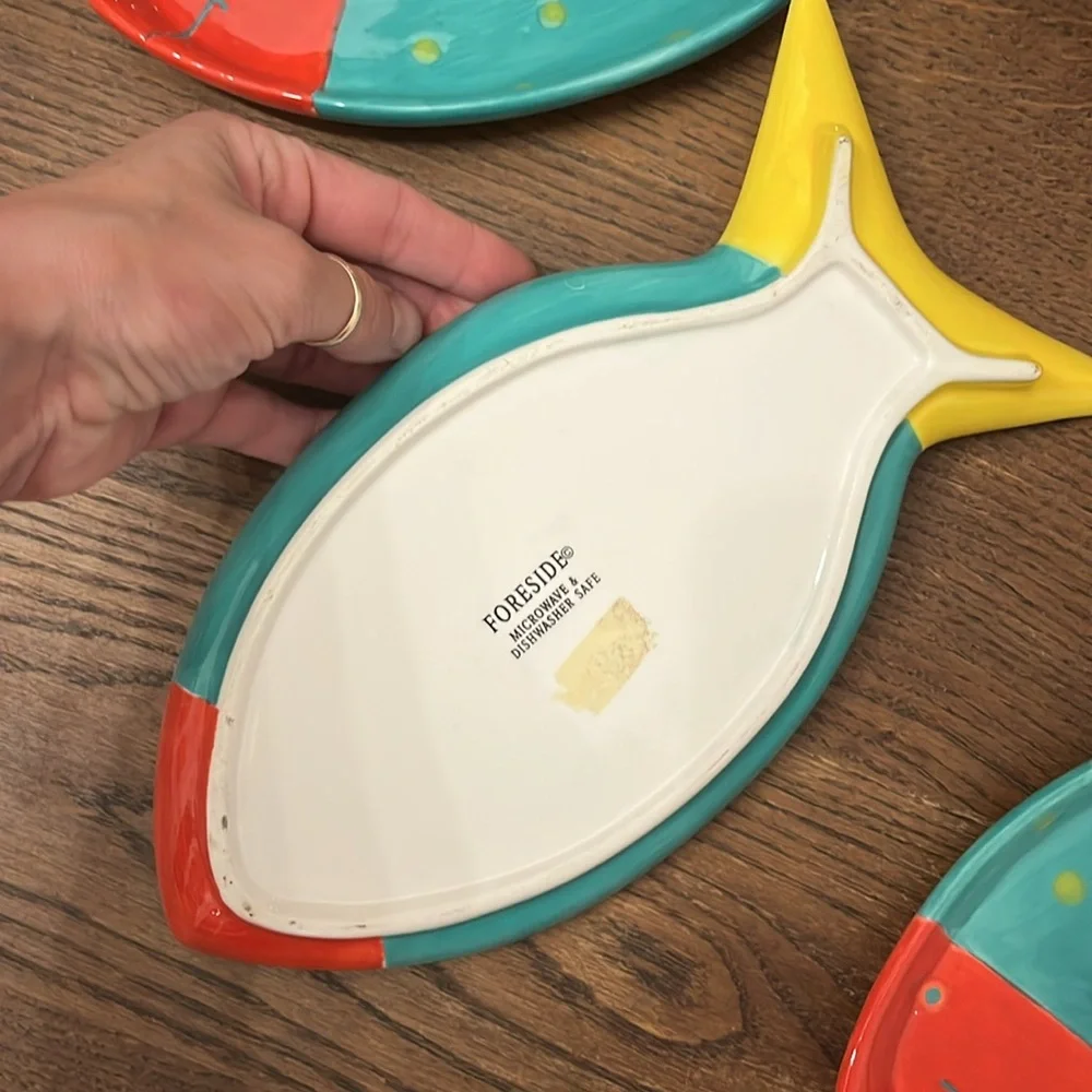 4 Foreside Vintage Colorful Fish Shaped Ceramic Plates